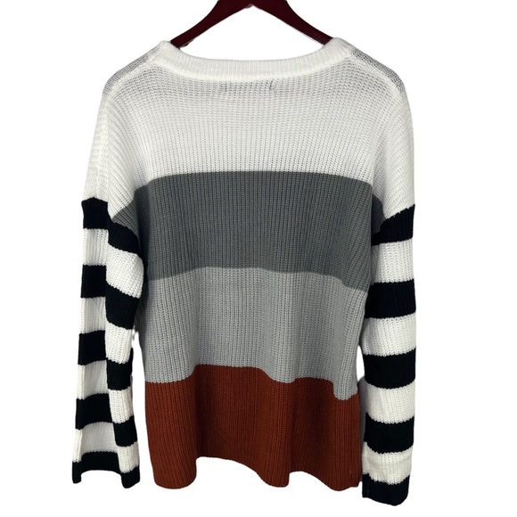 NWOT Zesica Crew Neck Sweater Sz Large - Picture 2 of 5